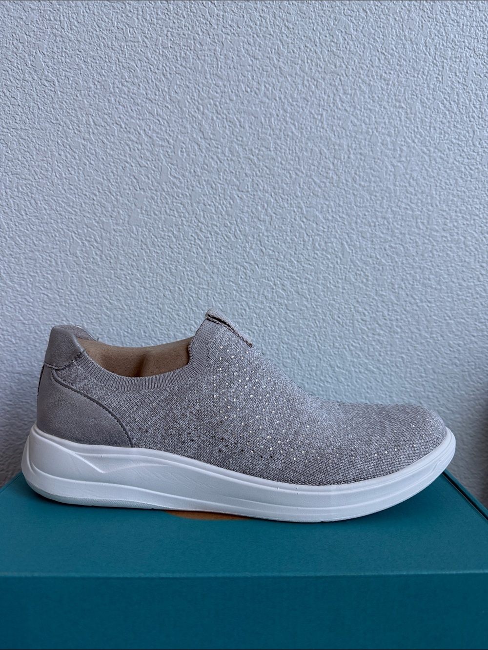 Bzees / LifeStride Twilight Slip-On Sneaker NIB